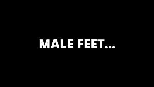 男性の足