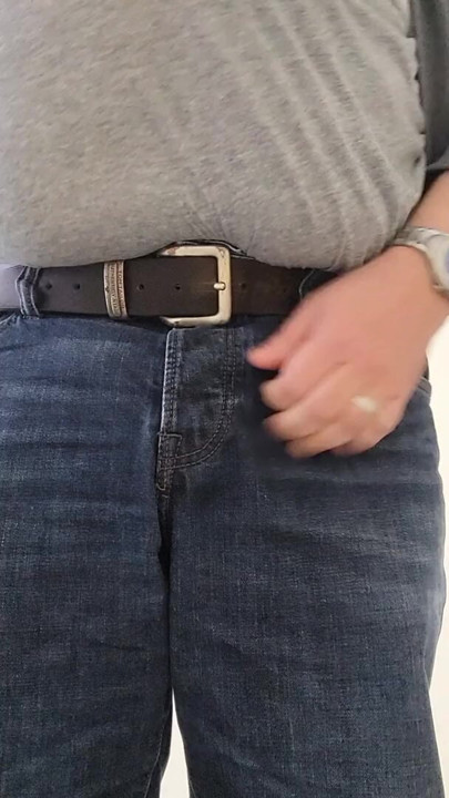 Pissing #29