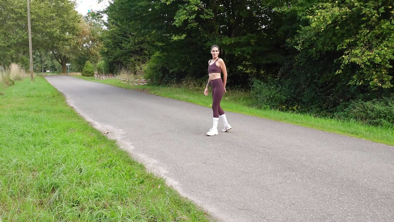 Pakistani jogger fucked behind the hay bales