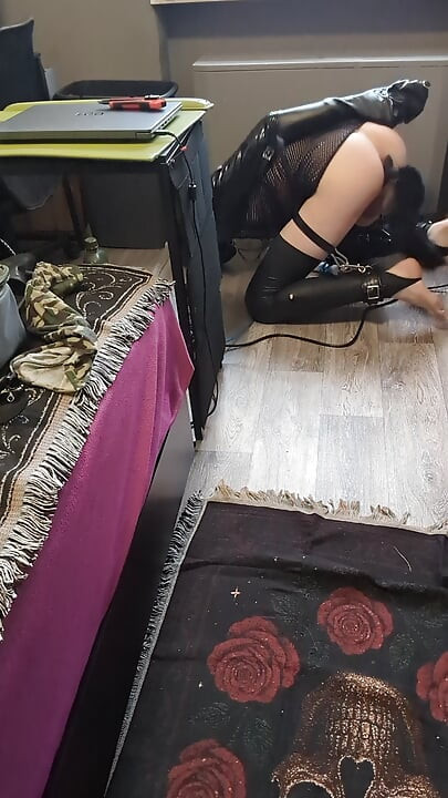 chaising wand in bondage