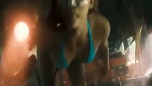 Jessica Alba  very sexy dive