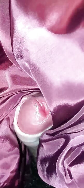 Her puffercoats need some creamy cum