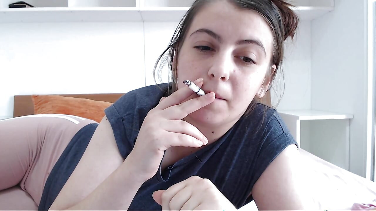 im Stepdaddy teen and he love to play with my ass