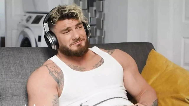 TWINKPOP - Joey Mills Gets Ignored By His Bf Bruce Huxley So He Turns His Attention To His Roommate William Seed