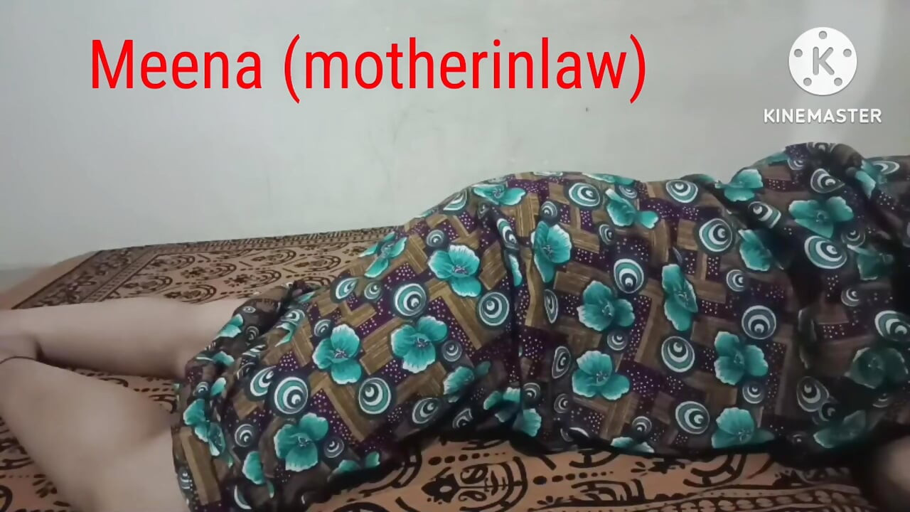 Ginerele face sex cu soacra în camera ei când nimeni nu e în cameră