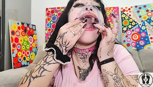 Fetish lidah gadis semok bimbo