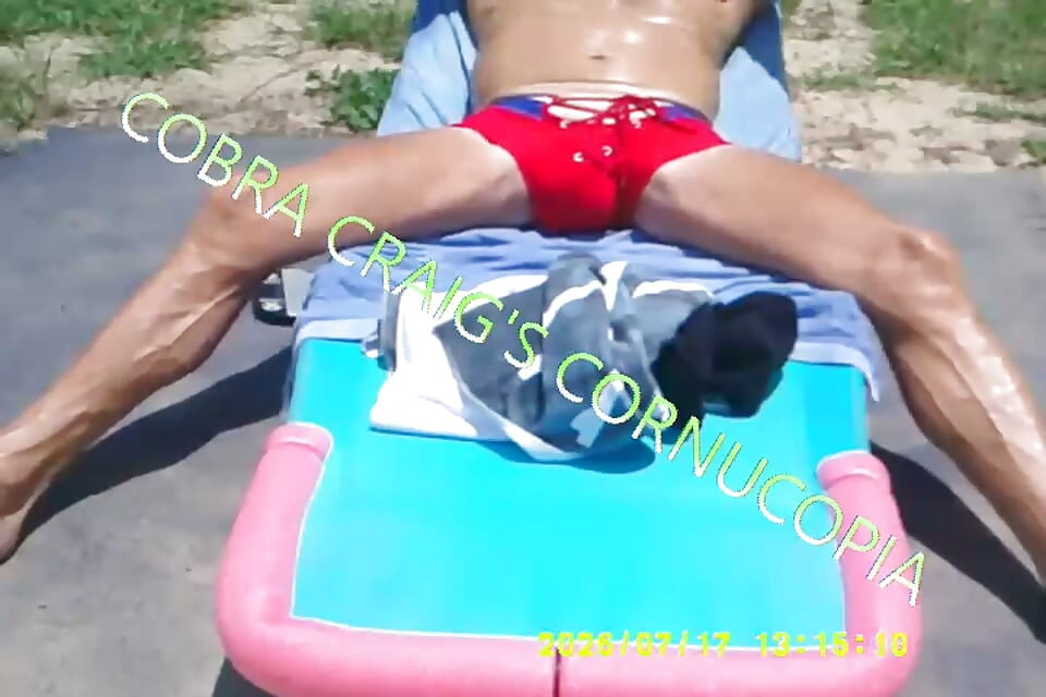 7-17-2026 FRONT TANNING THE DANCING CRO TCH BAHAHAHA.
