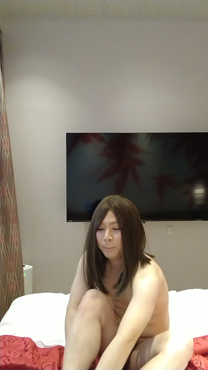 Japanese amateur crossdresses wearing morphsuit masturbate | Clip 1