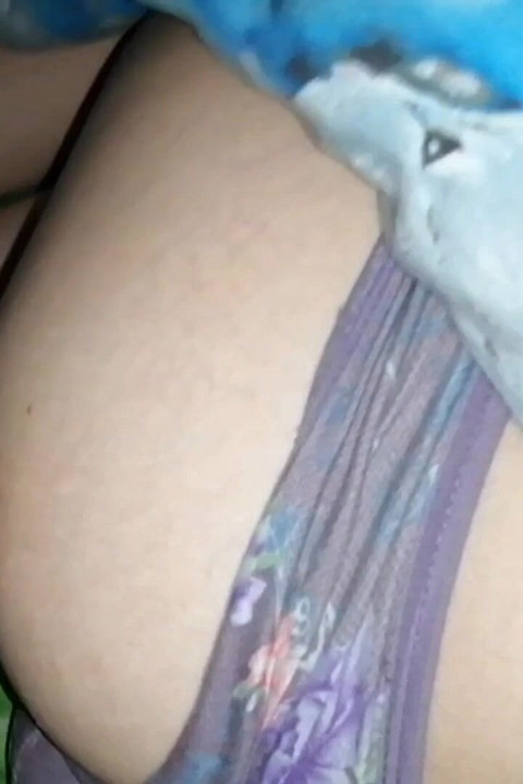 I Secretly Ejaculated on My Stepsister's Ass!