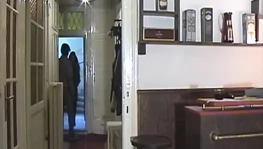 Özel Üçlü Tutku Kızıl Saçlı Vahşice Yarak Emiyor