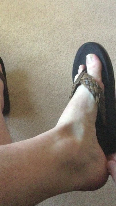 Flip flop show play