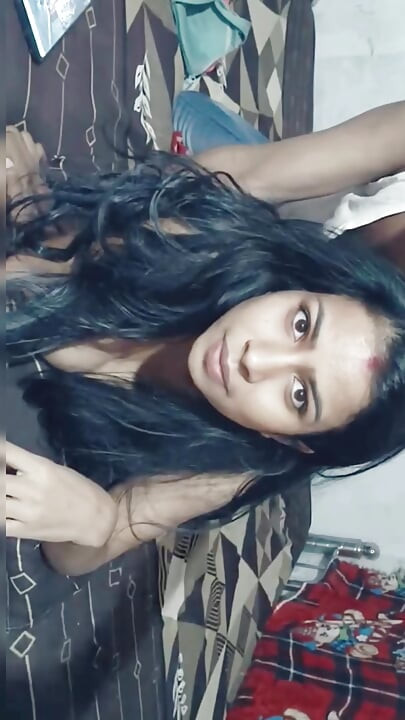 Ниша Бхаби прави секс с гаджето на съседа с много атрактивни секс пози