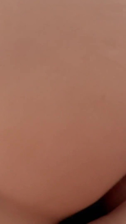 Madrasta me pega com boneca sexual velha e se junta a nova versão sexo a três | Clipe 2