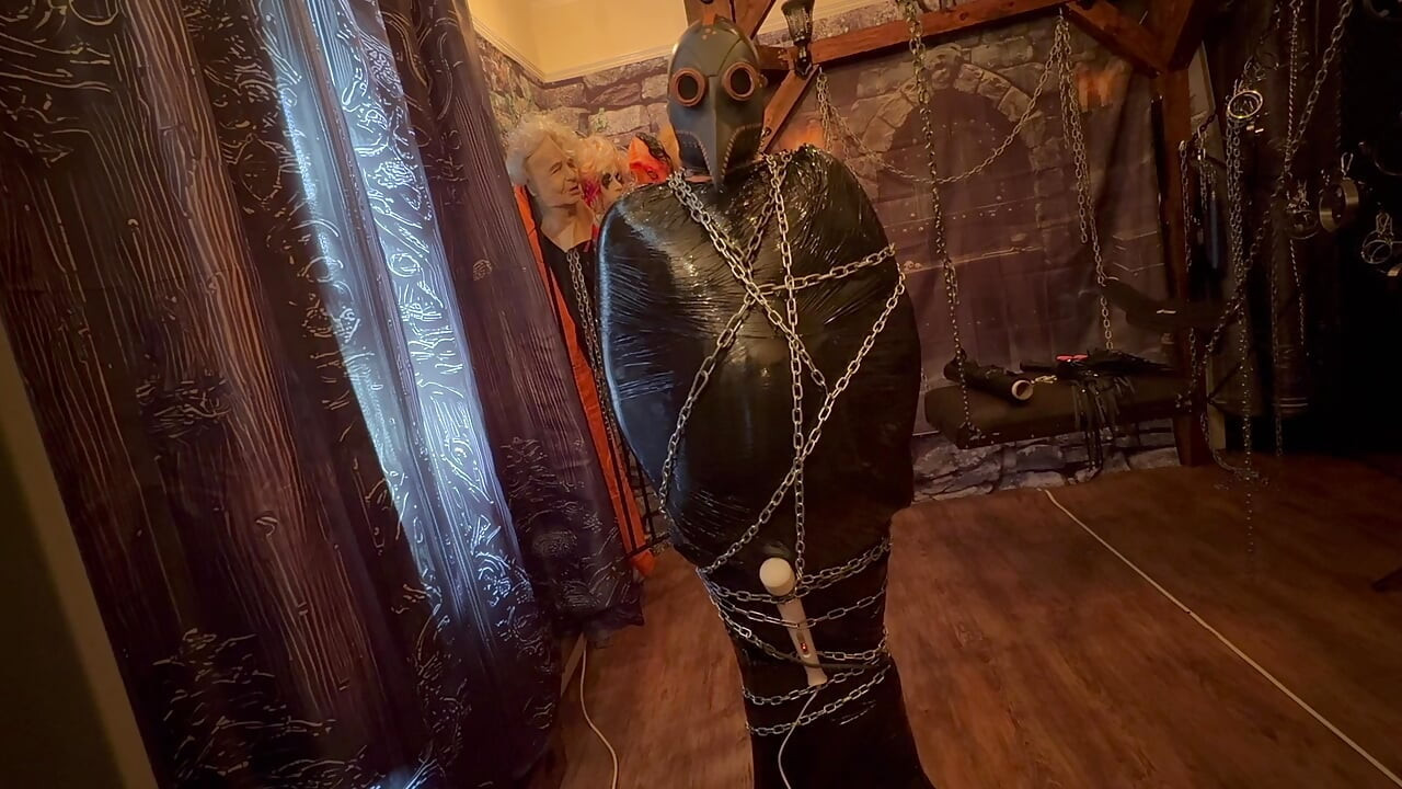 Teil 1 :- Domina satana & Bag Man Palettenverpackungen und Ketten.