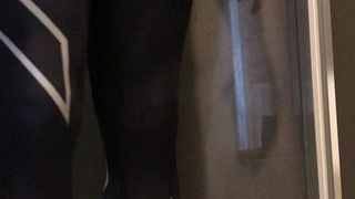 Pissing and cum in my 2xu tights