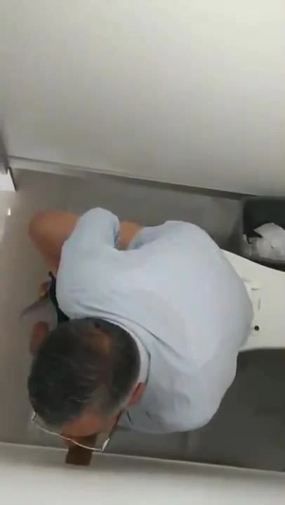 Gloryhole Fun
