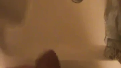 Gece geç saatlerde duş patlaması