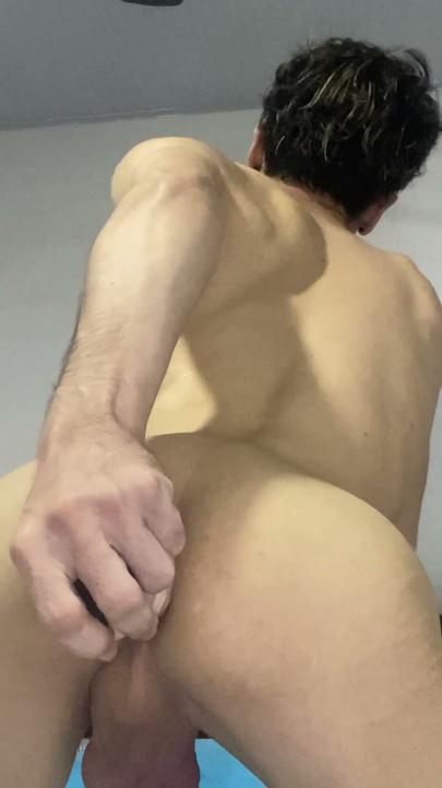 FEMALE TWINK GETS REALLY GOOD BITCH PLAYING WITH HER HUGE DILDO | Clip 1