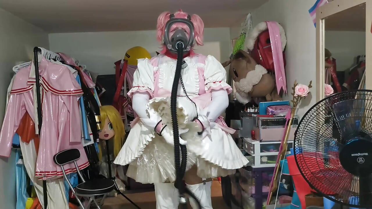 Волшебная девушка Из ПВХ Madoka, противогаз, бондаж и поедание спермы в конце