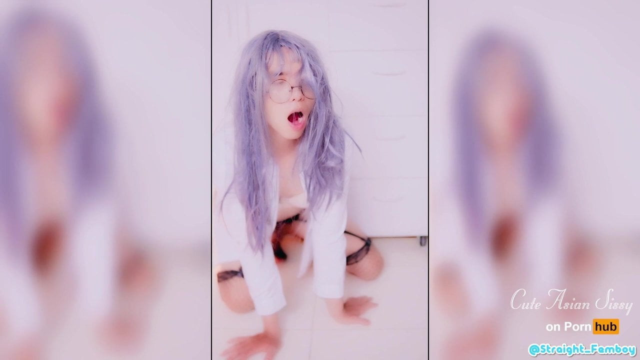 Cute Sissy Anal & Moan