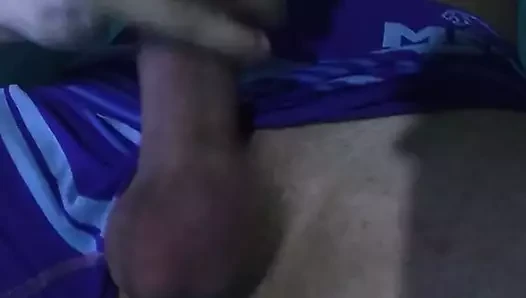 İç çamaşırını bir kenara koyup her şeyi göstermek