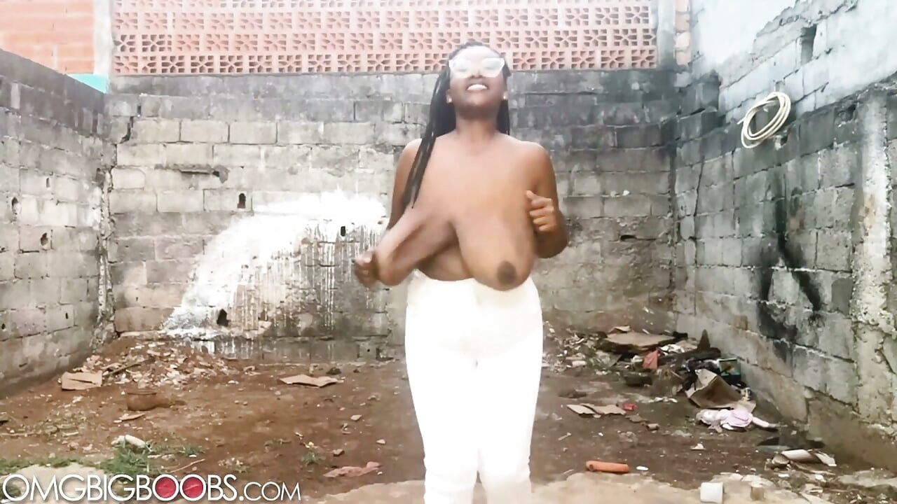 Saggiest tits bouncing