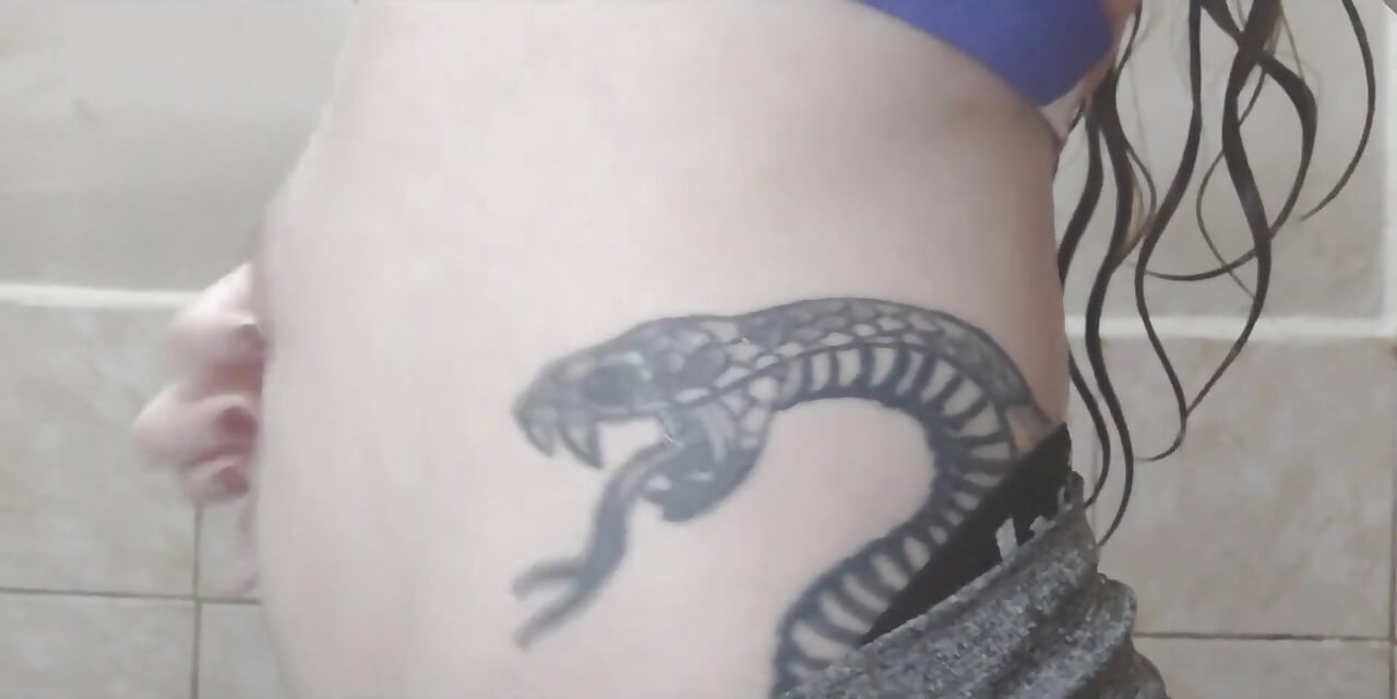I Caress, Squeeze and Inflate My Hairy Belly