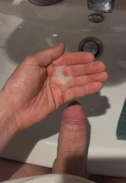 Using own cum to jerk off till i cum again