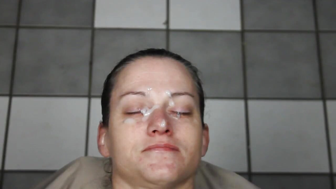 Nut in Dirty Dees Fucking Pretty Face