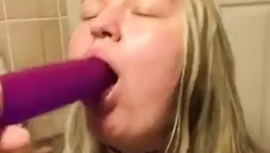 Kate deepthroat practice double dildo