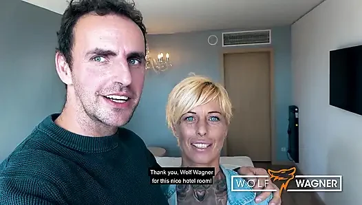 Ateşli yaraksız orta yaşlı seksi kadın Vicky Hundt'ı sikmek kolay! WOlf Wagner