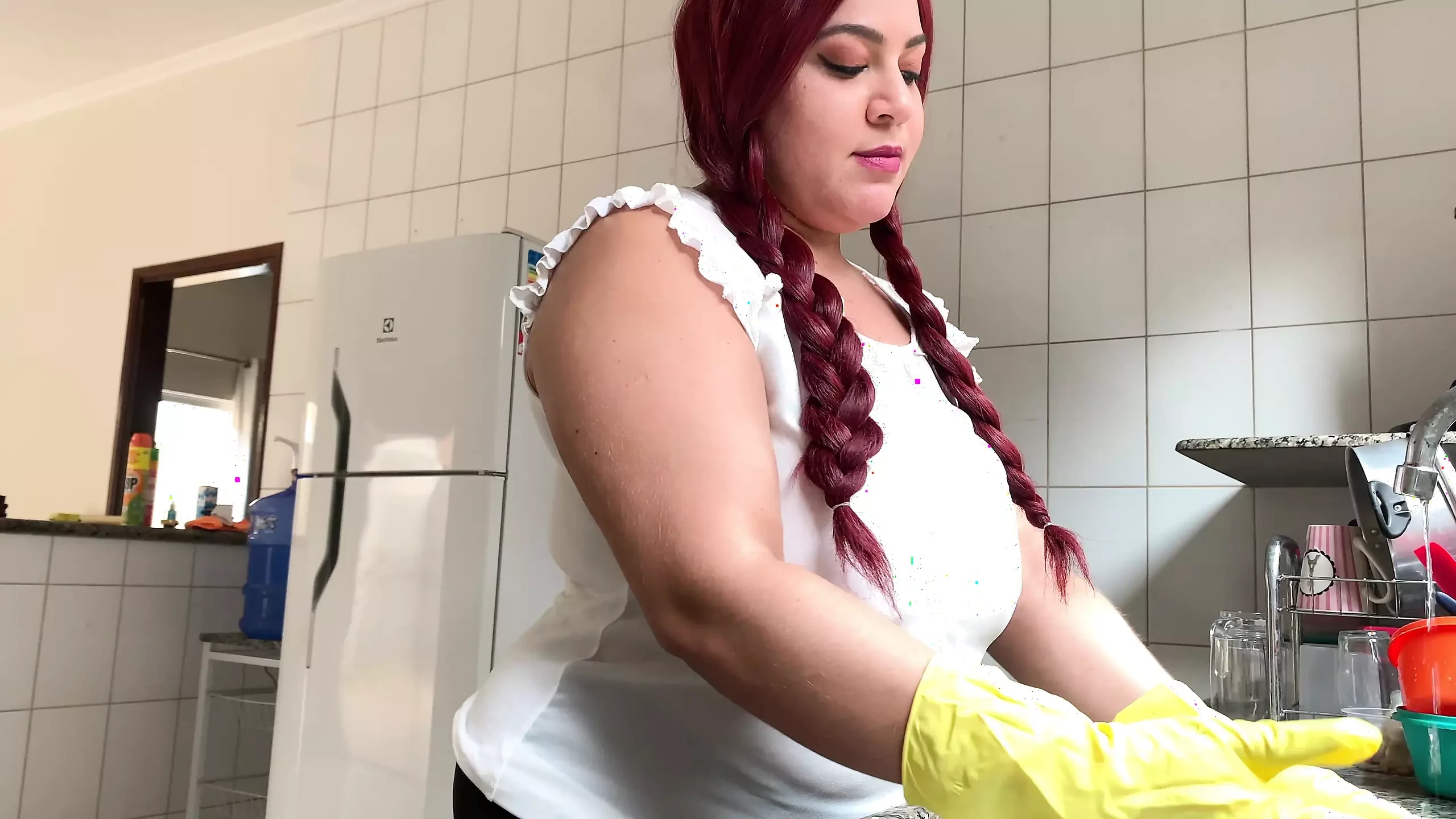 BBW Liana Princess Huge Areolas in Rubber Gloves