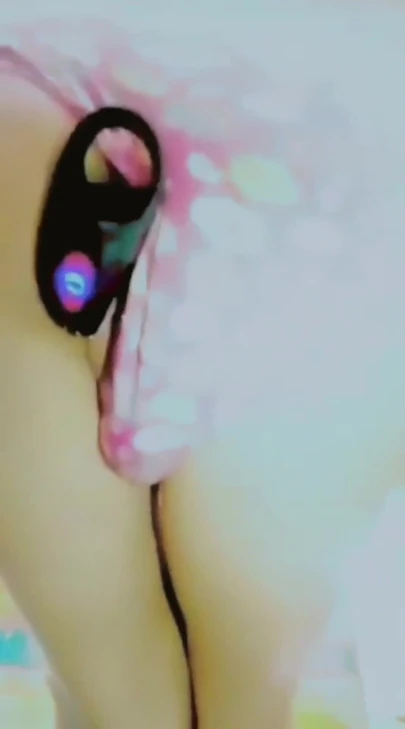 Spectacular moment from "Tala Hejazi enjoy her self pee drink with dildo"