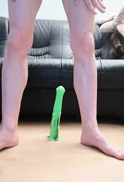 Grande dildo verde