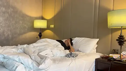 Lulu Wild - sulu jav aktris amcığımla rodeo gibi büyük yarağa biniyorum