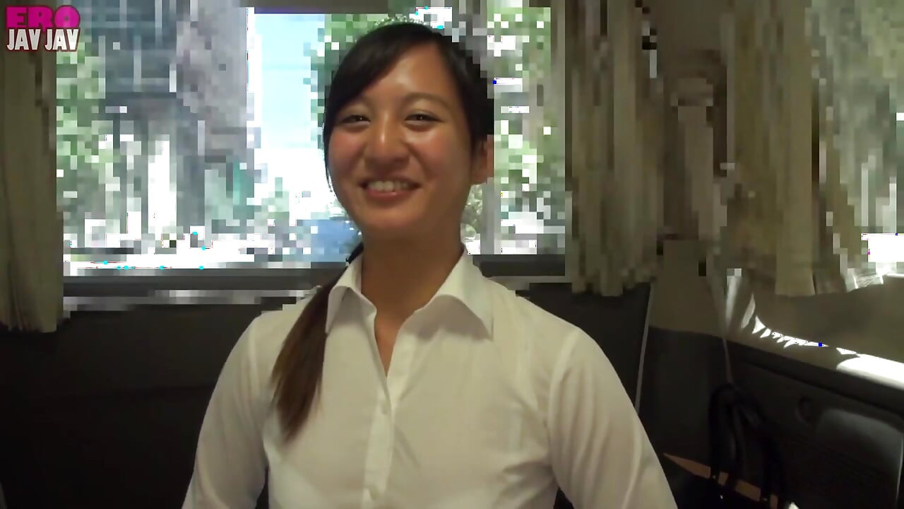 รอยยิ้มสดใสใต้ชุดนักเรียนใหม่ สาวสวยสง่างามเผยด้านลับของเธอ -Part.1
