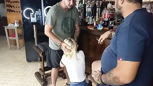 Трахнул в рот бойфренд и его лучший друг