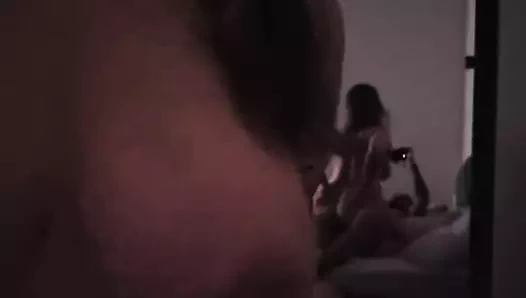 Toket besar alami gondal-gandul