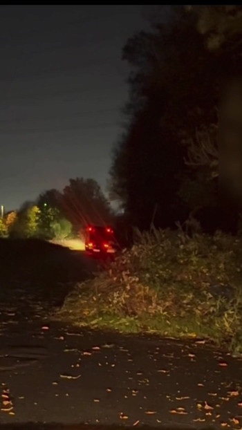 Drkanje gol i bos vani za kamiondžiju i skoro uhvatio mog izvođača radova | Isječak 3