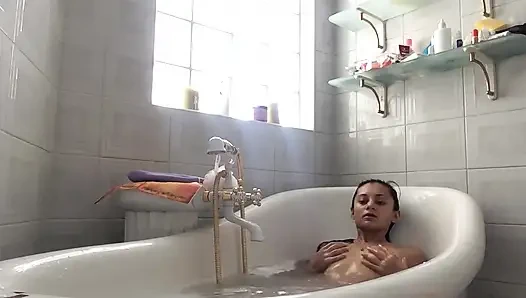 Main sama dildo favoritku