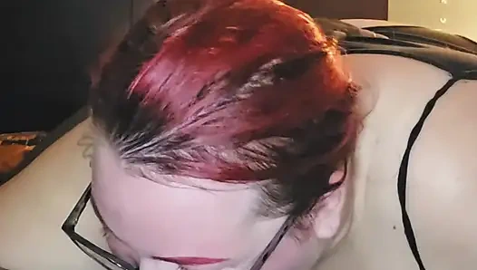 Dicke weiße schlampe Aubrey_bigbabe304 versteht die Aufgabe mit Trotzillathegod