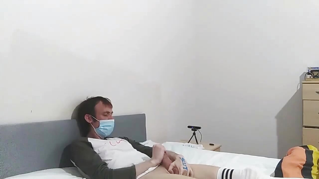 Twink Sammy Andrews se opet igra sa svojim kurcem!