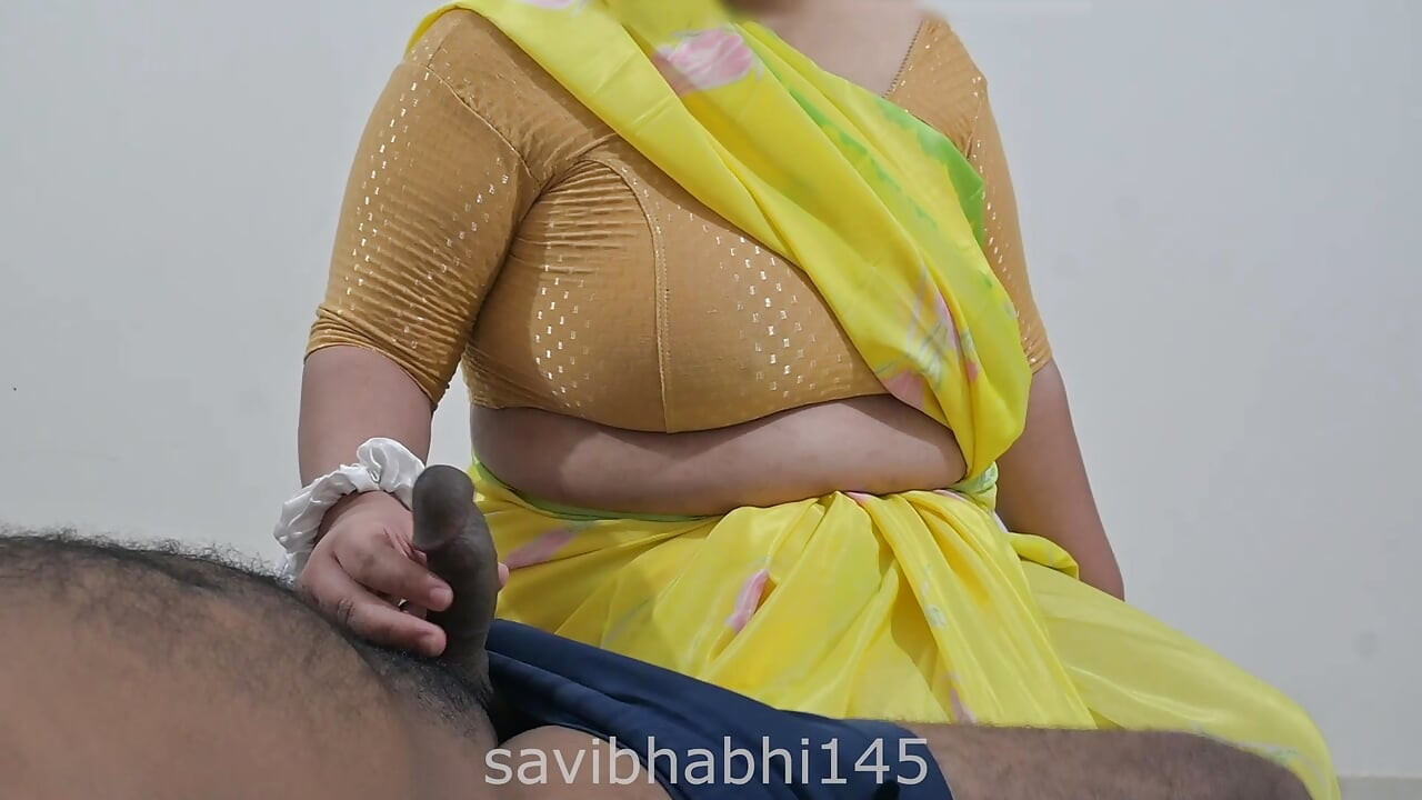 Dick flashing to maid Rupa
