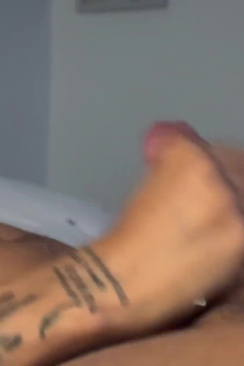 Nerd Face! This Boy Playing Xbox Gets Horny and Masturbates