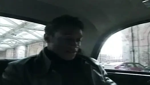 Big Omars britische abenteuer: Großer möpse-hintern (2001)