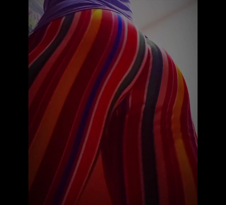 Ich bin heiß, mein arsch ist in flammen. Komm und lösch mein 🌈🫠🫦🥵 Feuer.