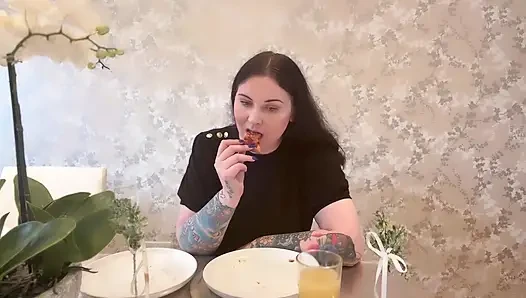 Miss Ffw Eating Cheese Pizza and Doughballs
