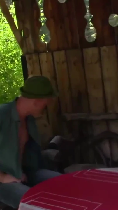 Notgeiler Bauer bumst sein Aupaire Madel | Clip 1
