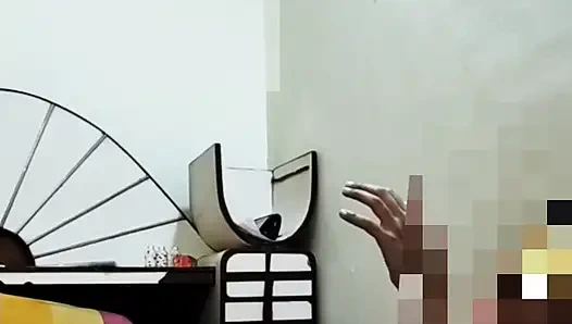 Nidhi erkek arkadaşı tarafından büyük siyah yarağıyla sikiliyor