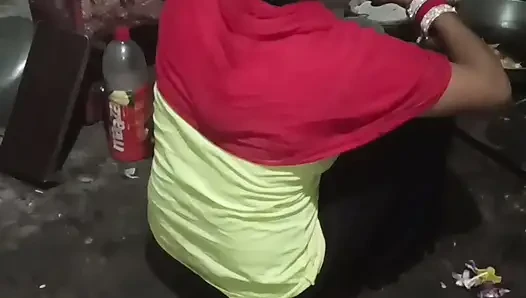 Sister-in-law in the kitchen, brother-in-law's land ke pani nikali apni hands se big boobs dikha kar phir ass chudai hindi audio handjobs
